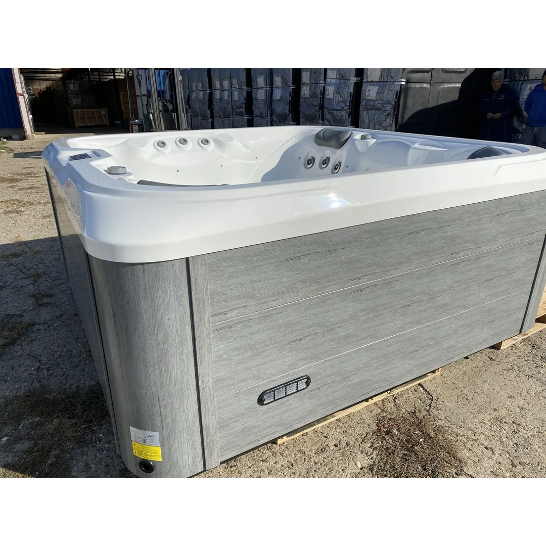 Jacuzzi exterior 640 Gecko, Bianco, 5 persoane, acril antibacterian [7]