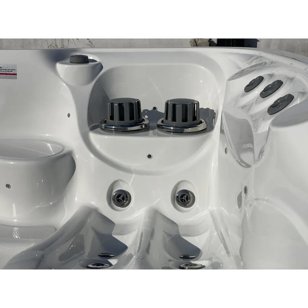 Jacuzzi exterior 640 Gecko, Bianco, 5 persoane, acril antibacterian [14]