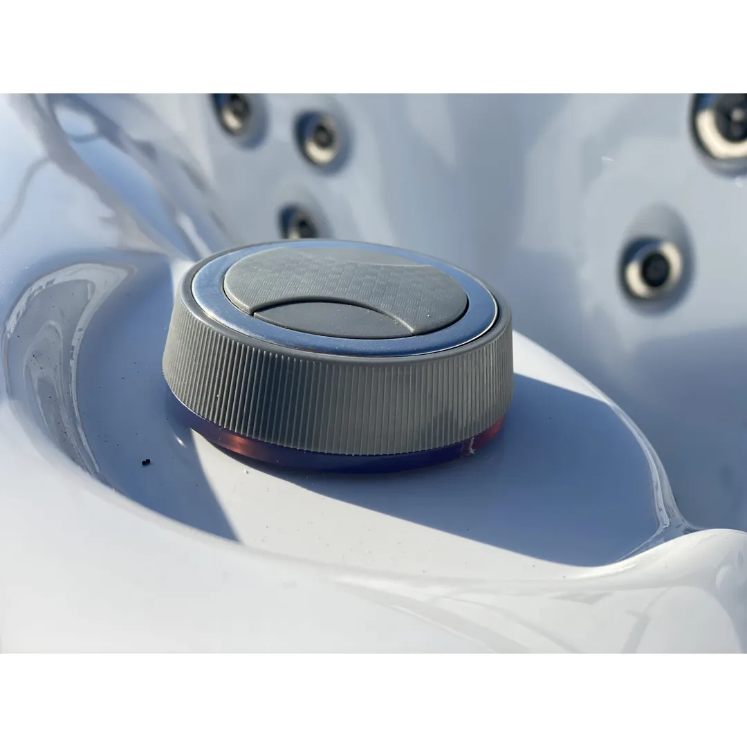 Jacuzzi exterior 640 Gecko, Bianco, 5 persoane, acril antibacterian [4]