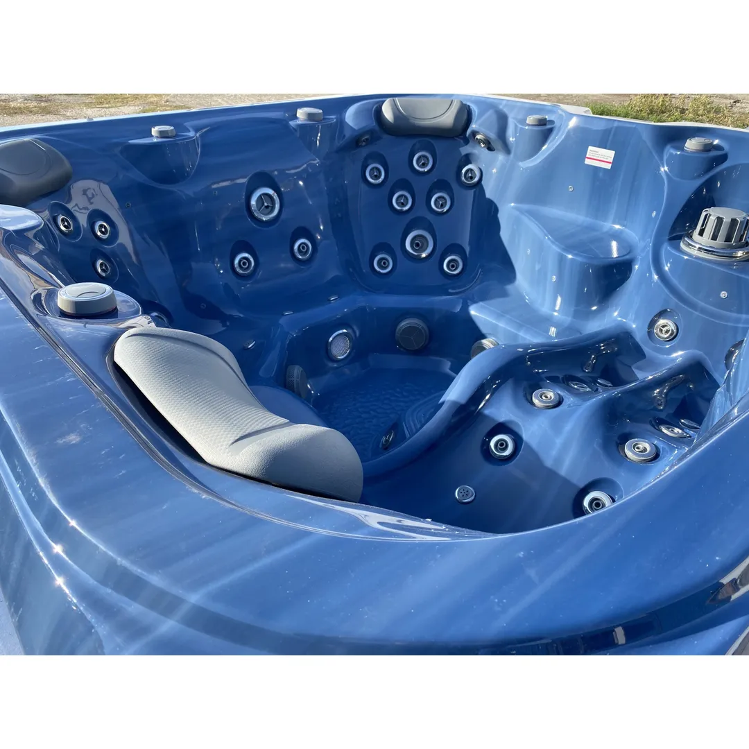 Jacuzzi exterior 640 Gecko, Blue Ocean, 5 persoane, acril antibacterian [10]