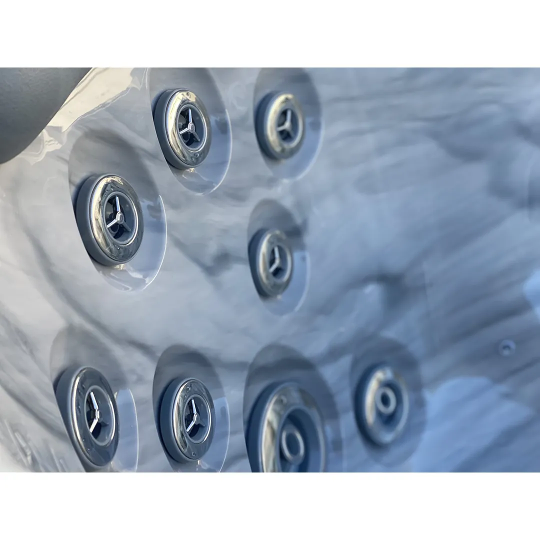 Jacuzzi exterior 640 Gecko, Storm Grey, 5 persoane, acril antibacterian [9]