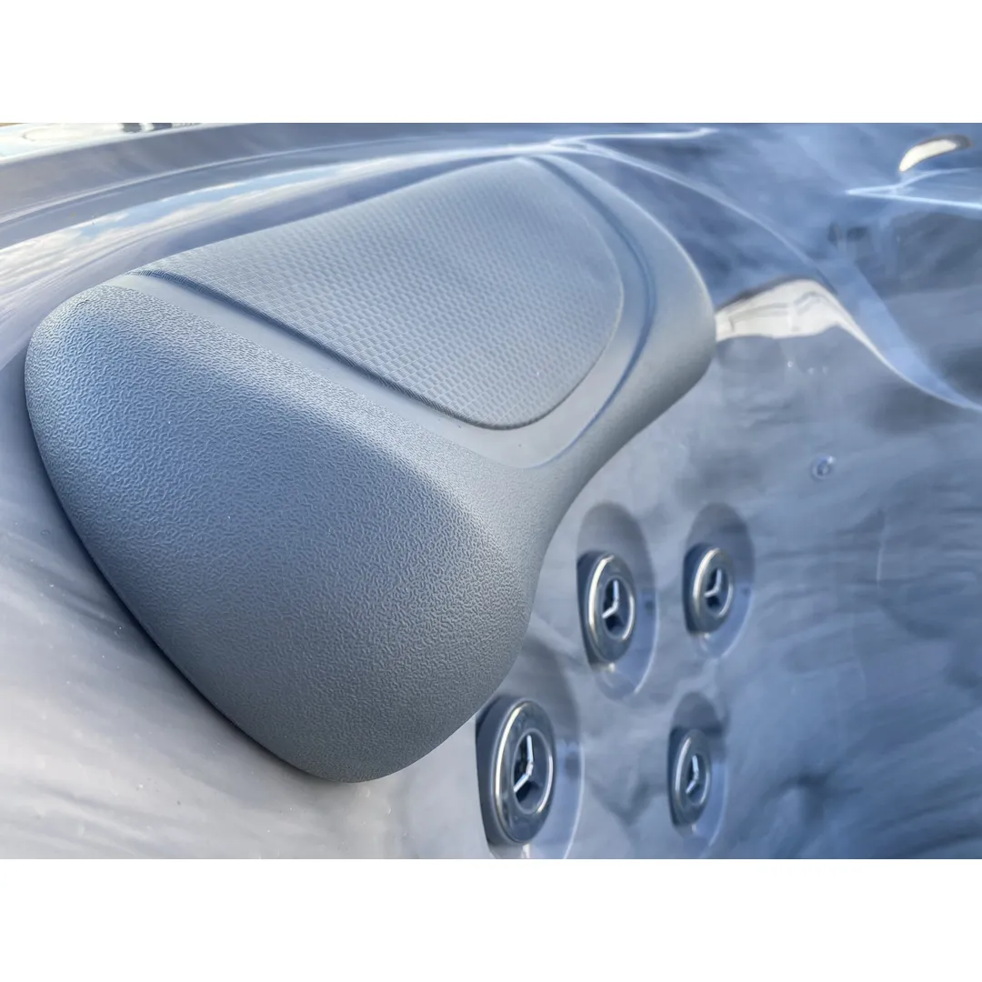 Jacuzzi exterior 640 Gecko, Storm Grey, 5 persoane, acril antibacterian [4]