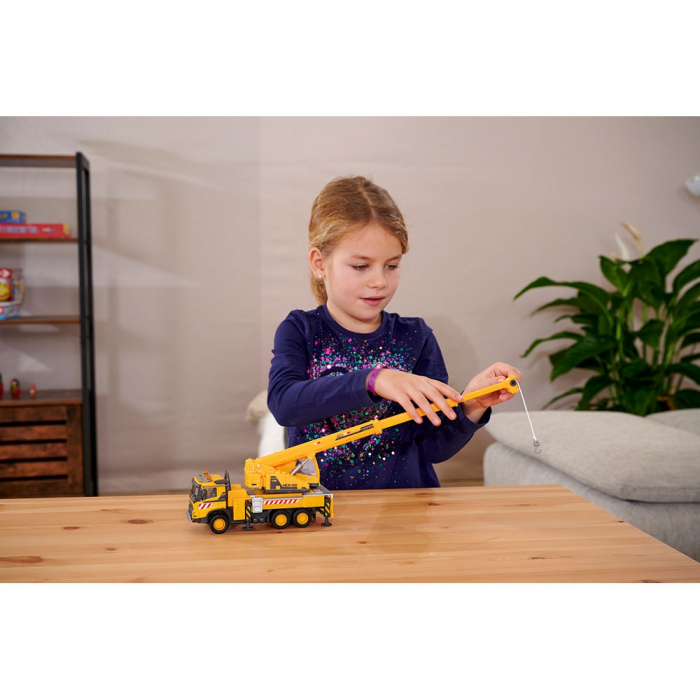 Majorette Volvo teherautó daru fénnyel és hanggal [7]