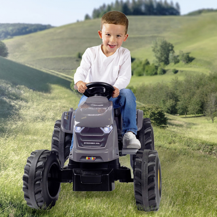 Pedálos traktor utánfutóval Smoby Stronger XXL szürke [6]