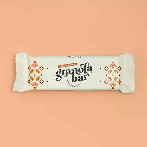 Băcănie - Baton Granola cu Migdale și Tonka, 55g