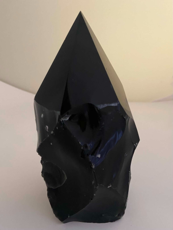 Obsidian Brut cu Vârf Șlefuit în 6 Fețe – Mexic, 20x6x6 cm [1]