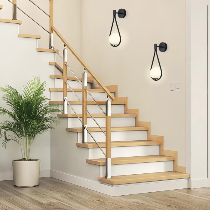 Aplica de perete 6121, metal auriu sau negru, glob sticlă mată albă, design modern, E27 [4]