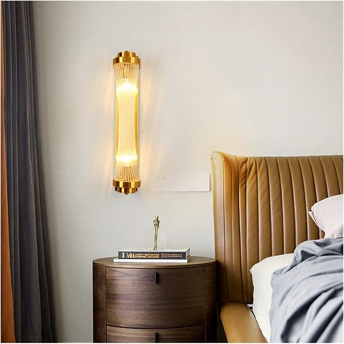 Aplica perete 6010 metal auriu cu acril transparent, design conic răsucit, 2 socluri E14, dimensiuni 60 cm și 44 cm [1]