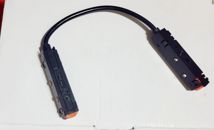 Conector colț flexibil pentru șină magnetică [3]