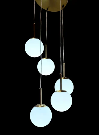 Lustră 2403/5 auriu cu 5 pendule din sticlă albă mată [3]