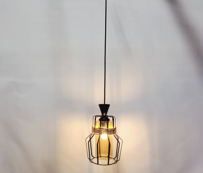 Pendul 3076/1, sticlă aurie cu cadru metal negru, sfoară decorativă, cablu reglabil, iluminat elegant [1]