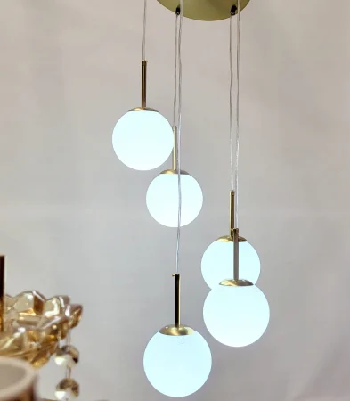 LUSTRE - Lustră 2403/5 auriu cu 5 pendule din sticlă albă mată