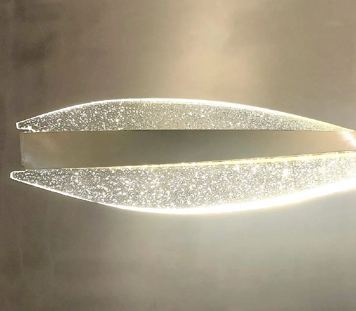 Lustră suspendată LED 7063/100, design elegant ondulat, aurie cu acril transparent [2]