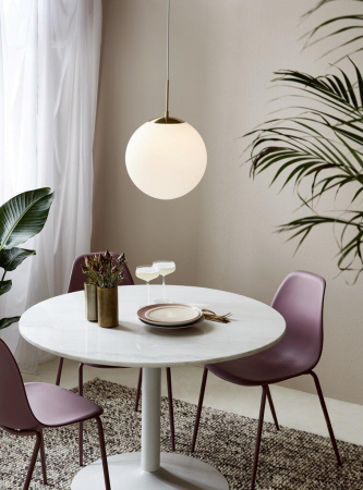 PENDULE - Pendul 8001/300 cu abajur alb mat Ø30 cm, cablu reglabil până la 150 cm, finisaj auriu sau crom. Elegant și versatil, ideal pentru dining, living sau dressing.