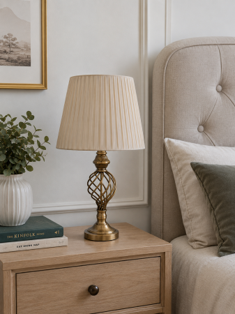 VEIOZE SI LAMPADARE - Veioză decorativă 6521 crem cu bronz antichizat, abajur textil plisat, E27, 72 cm