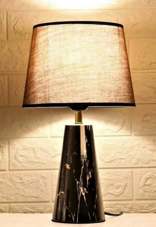 VEIOZE SI LAMPADARE - Veioză decorativă 9055 – Maro/Negru cu inserție albă, abajur textil, E27