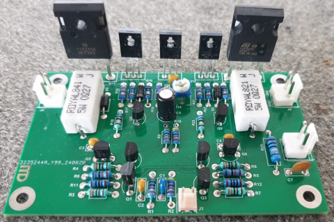 Audio - Amplificator 45W/8Ω