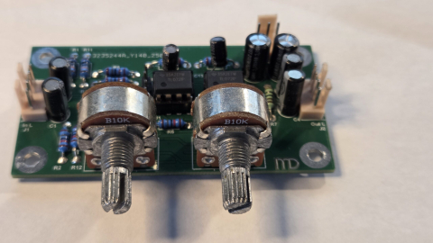 Audio - Corector de ton cu reactie în giratoriu