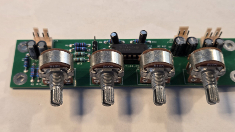 Audio - Corector de ton cu reactie în giratoriu