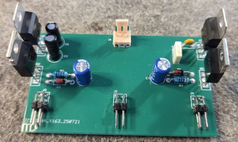 Audio - Modul auxliar (tranzistoare PNP/NPN + 78xx/79xx)