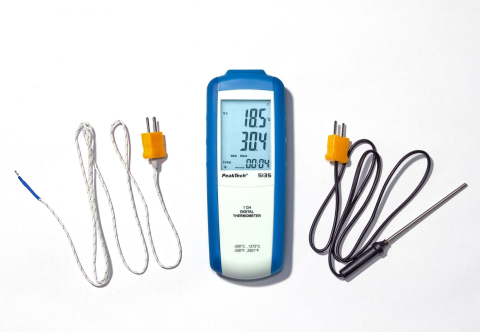 Termometru PEAKTECH PKT-P5135,  baterie LR03 AAA 1,5V x3, temperatură [2]