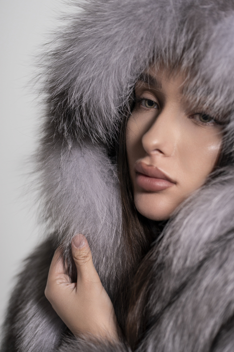 Blană din vulpe argintie (frost ) lucrată pe suport de piele [4]