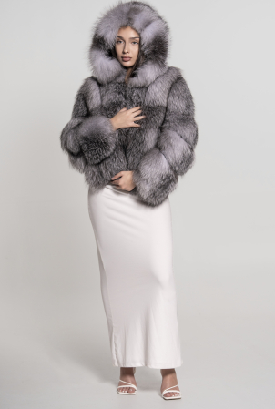 COLECTIE NOUA - Blană din vulpe argintie (frost ) lucrată pe suport de piele