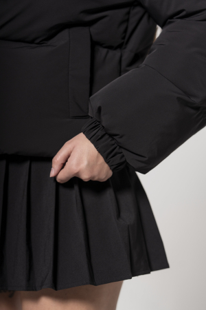 Geacă fas impermeabil accesorizată cu guler din vulpe canadiană [4]