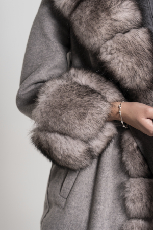 Palton din lână Alpaca accesorizat cu garnitură din vulpe [4]