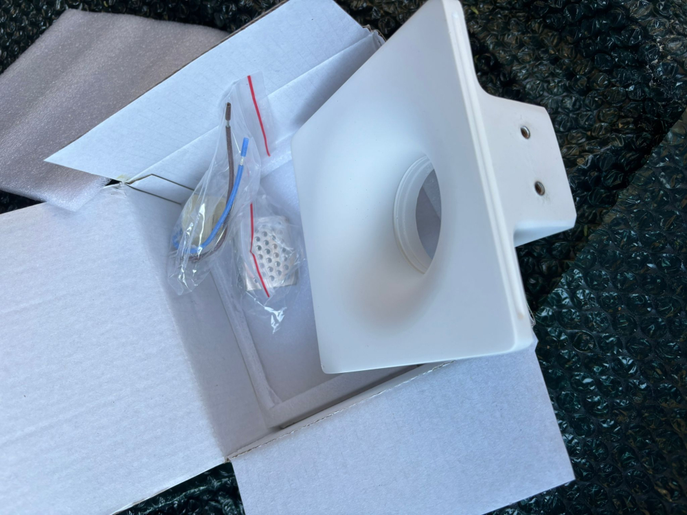 CORP SPOT GU10 ALB DIN RIGIPS [2]