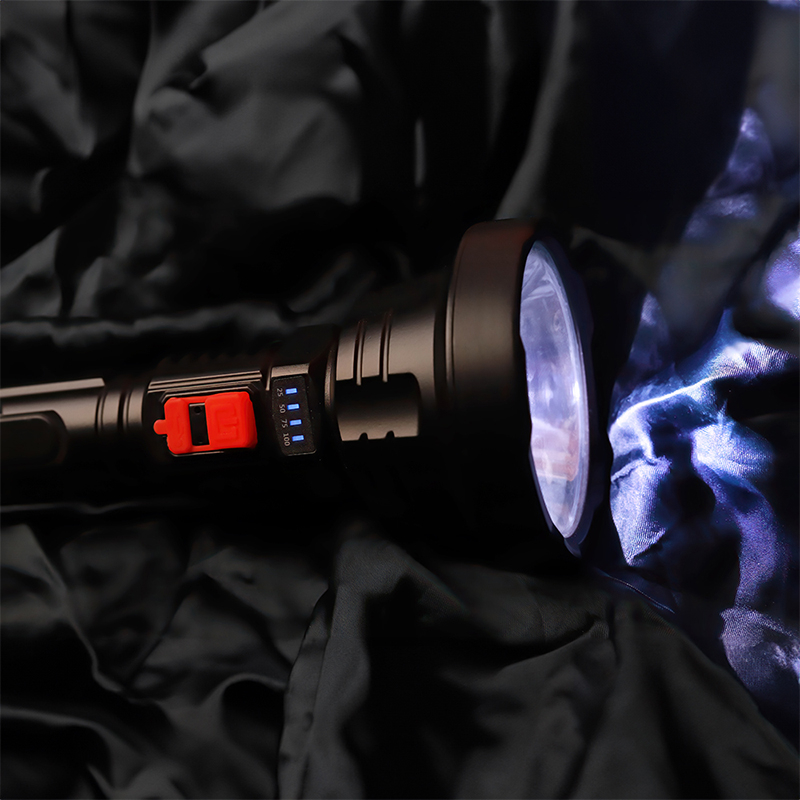 LANTERNA LED 600LM ACUMULATOR 1800MAH IP44 [6]