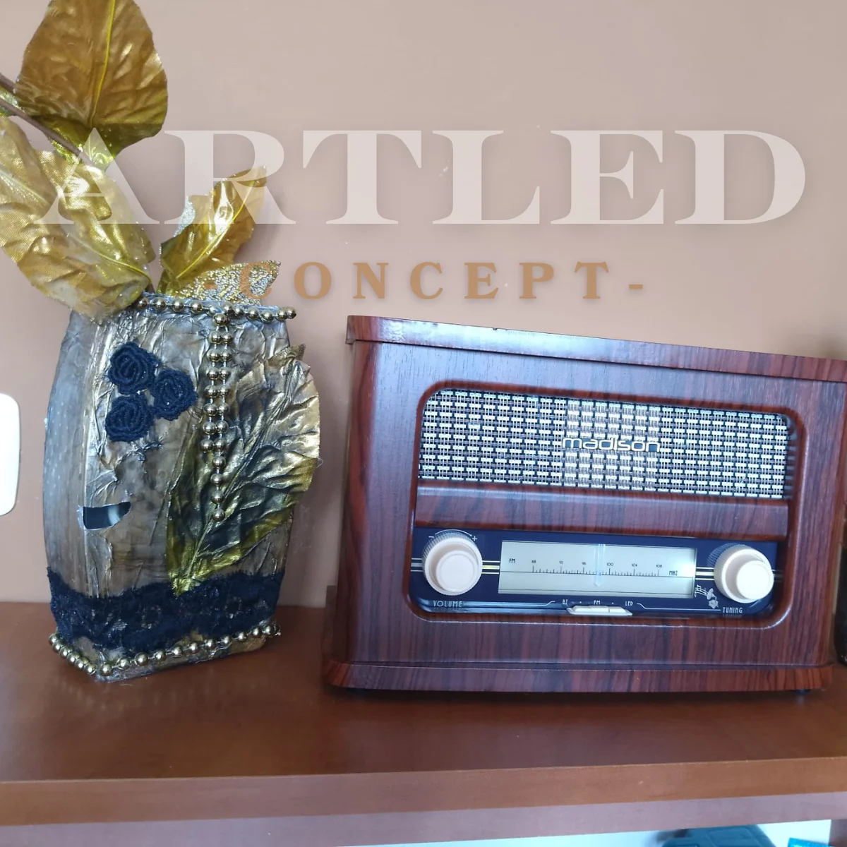 RADIO RETRO FM CU ACUMULATOR BLUETOOTH [3]