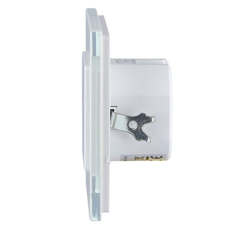 SENZOR MISCARE 180GR 1200W MAX- ALB [6]