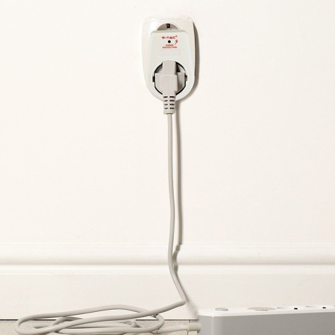 ADAPTOR PRIZA CU PROTECTIE LA SUPRATENSIUNE 16A 3680W MAX [8]