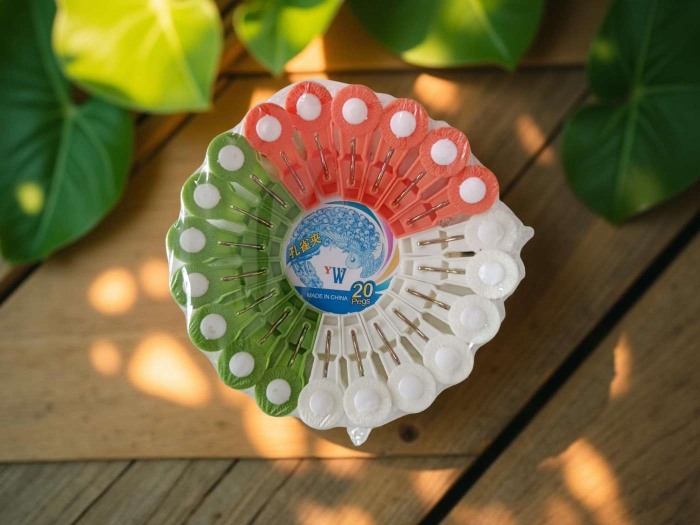 Carlige Plastic Color Rotunde En-gross [2]