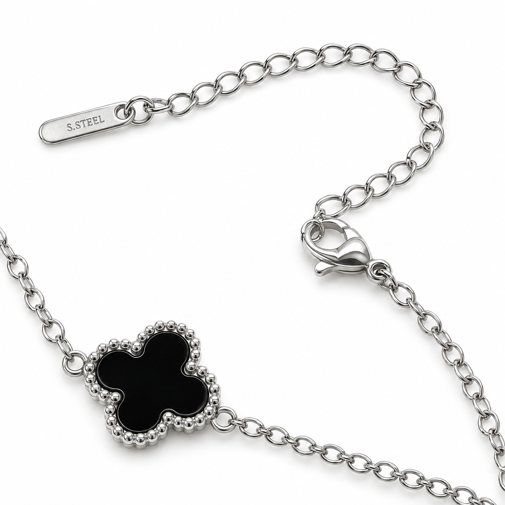 Brățară argintie cu lanț fin și trifoi negru central, cu margine decorată cu bile mici [5]