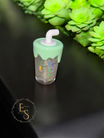 Luciu de Buze USHAS Juicy, 5.3g – Hidratare & Strălucire, Ambalaj în Formă de Pahar cu Pai [2]