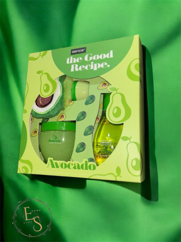Seturi Cadou - Sence Collection Caseta femei:Balsam de buze+ Gel de dus+ Scrub+Burete de baie 10+150+200ml Avocado