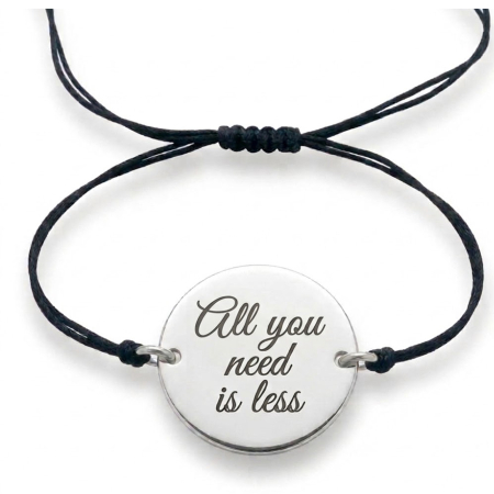 Bratari - Brățară gravată „All you need is less” – stil simplu și elegant