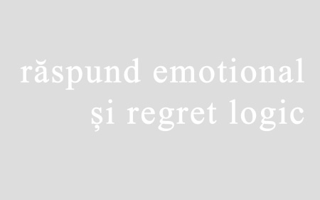 Tricou alb/negru „Răspund emoțional și regret logic” – bumbac premium, design statement ironic [1]