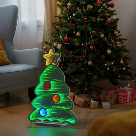 Ornamente Craciun - Lampa Oglinda Decorativa de Craciun Brad cu Efect Infinit & LED 27x8x39cm
