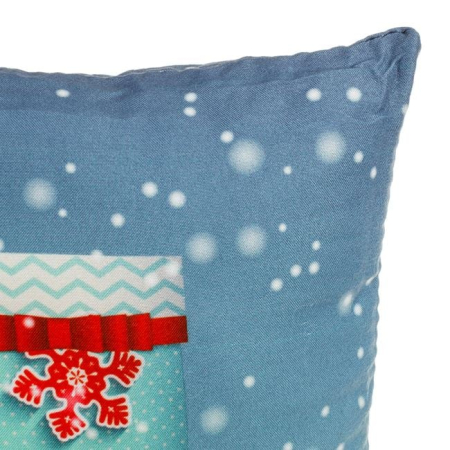 Perna Decorativa de Craciun Bleu cu Figura Gnome si Cadouri 30x30cm [1]