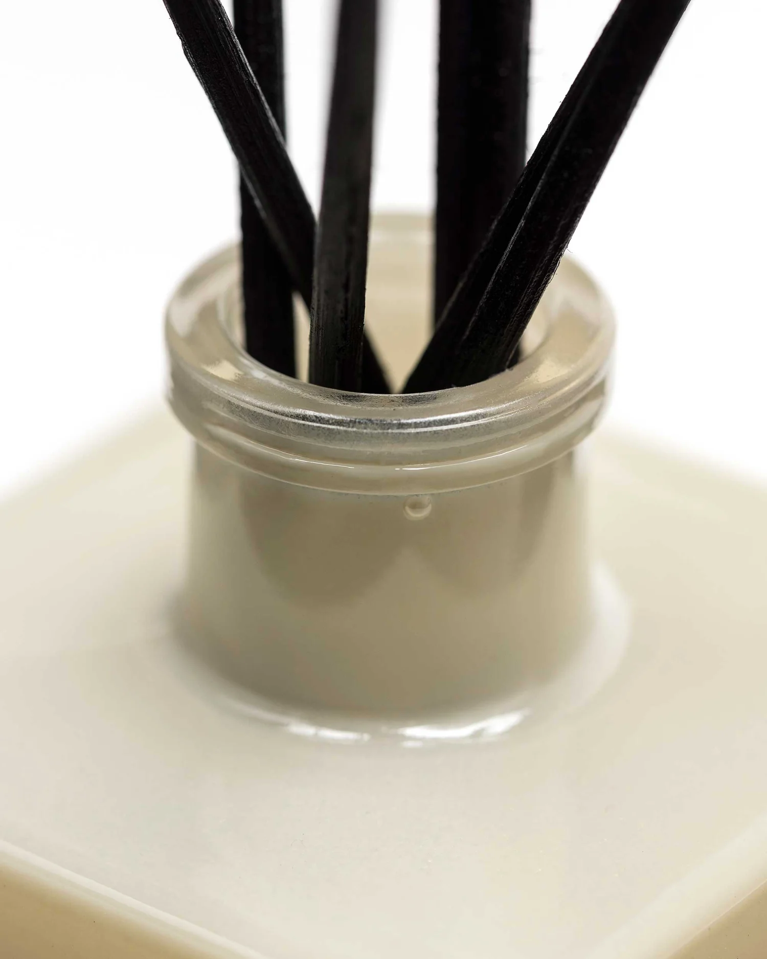 Cereria Mollá Black Orchid & Lily - Difuzor cu bețișoare, 250 ml - imagine produs [4]