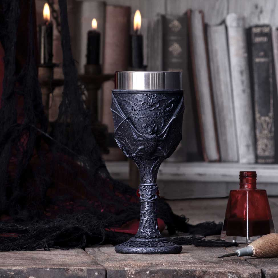 Pocal Dark Fang – Pocal gotic cu liliac [1]