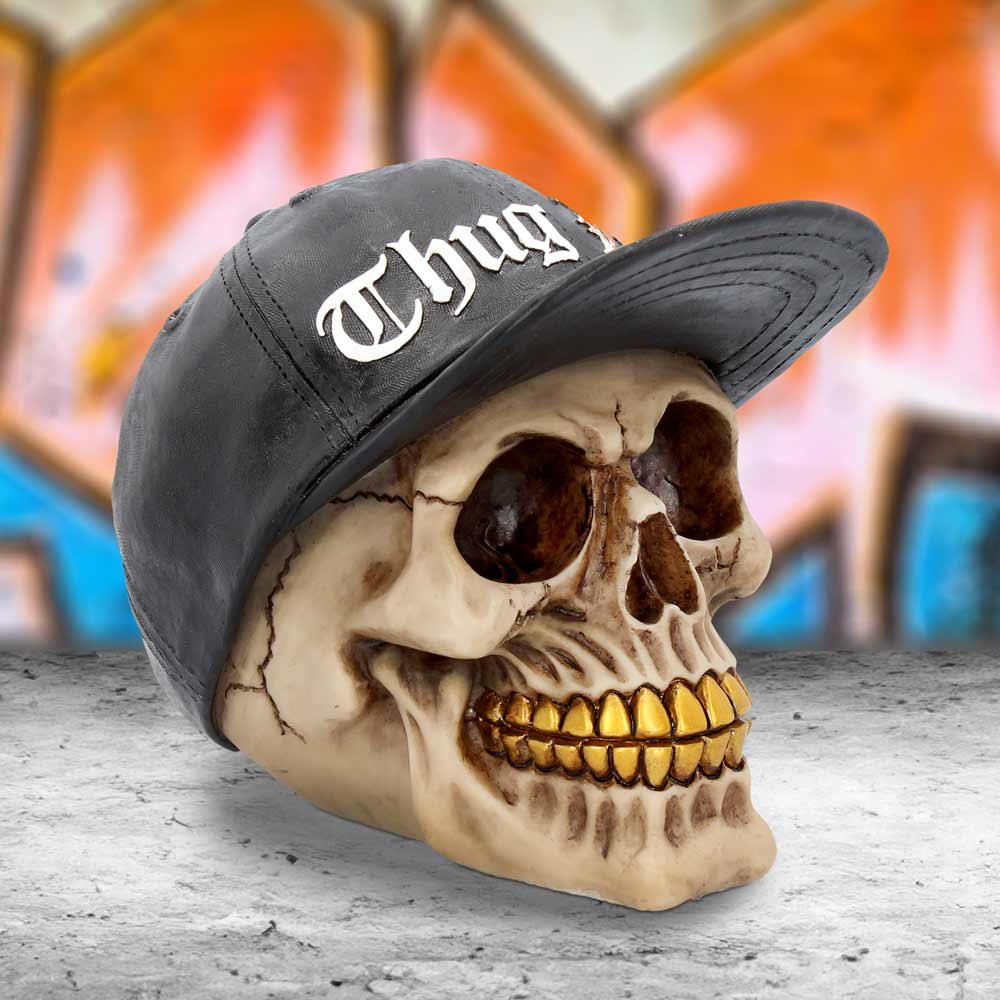 Thug Life – Figurina Craniu Cu Sapca  - Decor Gothic Urban [1]