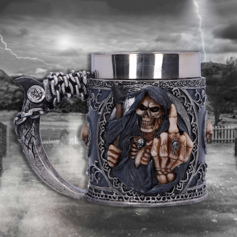 Halbă - Halba "Curse" – Pocal gotic cu schelet