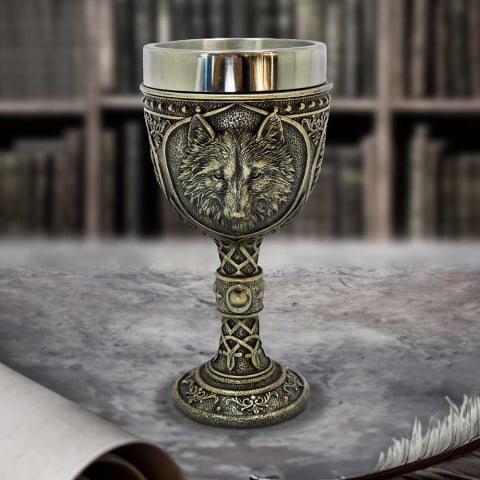 Pocal - Pocal decorativ cu tematică lup medieval – Wild Thirst Chalice