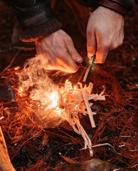 Aprinzator de foc cu magneziu [5]