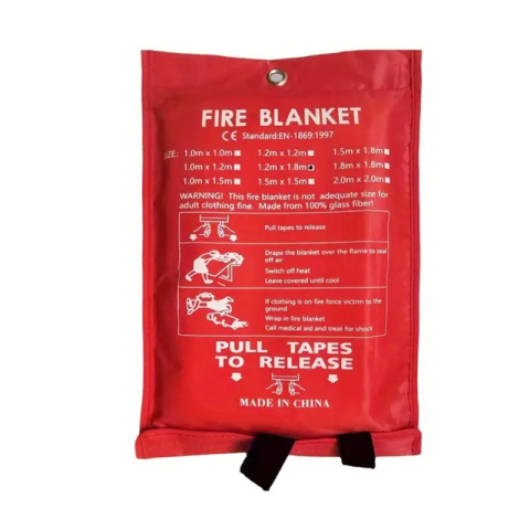 Gadgeturi - Patura ignifuga din fibra de sticla, conceputa pentru stingerea incendiilor mici