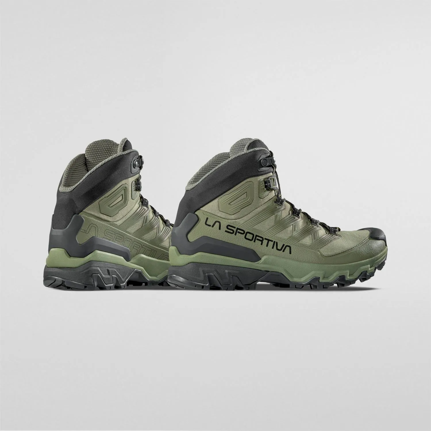 Ghete Drumetie Barbati La Sportiva Ultra Raptor 3 Mid GTX Cypress Black [5]